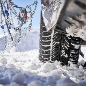OneHub - User Story - Off-road Fun in the Snow - Snow Chains - 4_3 - JPG.jpg